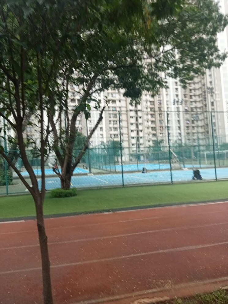 Garden, lodha-amara 2 Bedroom 679 Sq.Ft. Apartment In Kolshet Road Thane 9233653