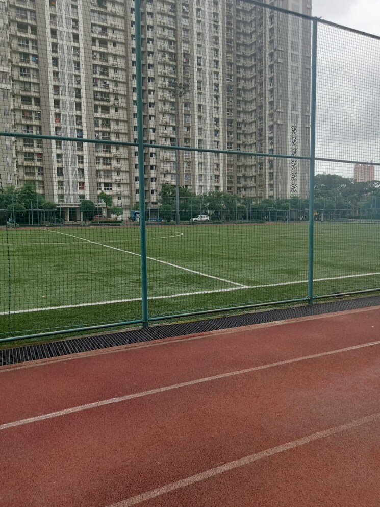 Garden, lodha-amara 2 Bedroom 679 Sq.Ft. Apartment In Kolshet Road Thane 9233653