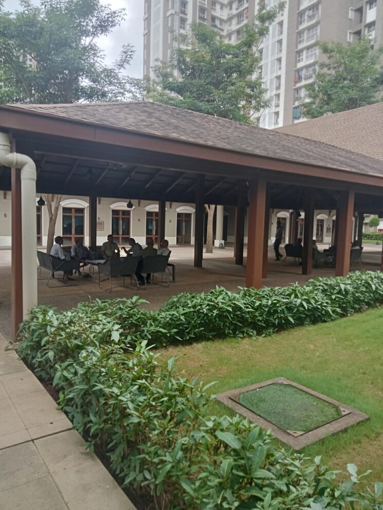 Garden, lodha-amara 2 Bedroom 679 Sq.Ft. Apartment In Kolshet Road Thane 9233653