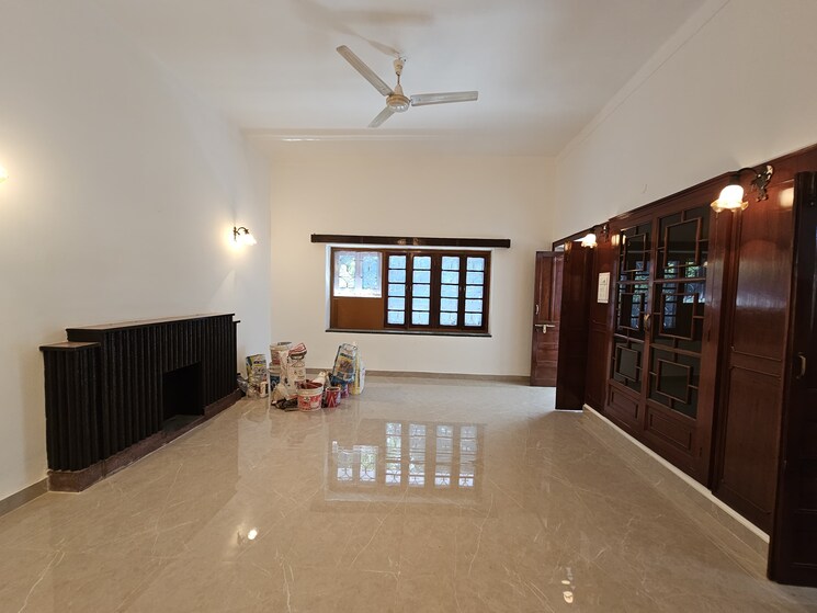 Room, hauz khas 3 Bedroom 800 Sq.Yd. Independent House In Hauz Khas Delhi 9233659