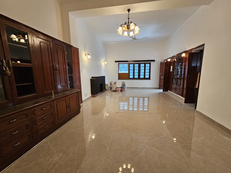 Living Room, hauz khas 3 Bedroom 800 Sq.Yd. Independent House In Hauz Khas Delhi 9233659