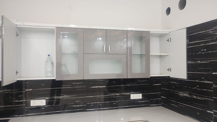 Kitchen, canal road 2 Bedroom 150 Sq.Yd. Builder Floor In Canal Road Dehradun 9233664