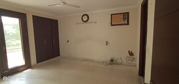 Room in 4 BHK Builder Floor at East Of Kailash – for Rent