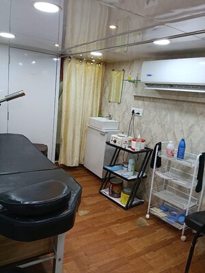 Team Area in  Shop at Darsshan Pride, Tardeo – for Rent