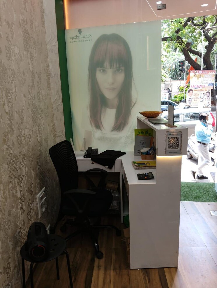 Team Area, darsshan-pride Commercial Shop 310 Sq.Ft. In Tardeo Mumbai 9233741