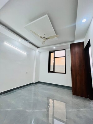 Room in 1 BHK Builder Floor at Chattarpur – for Rent