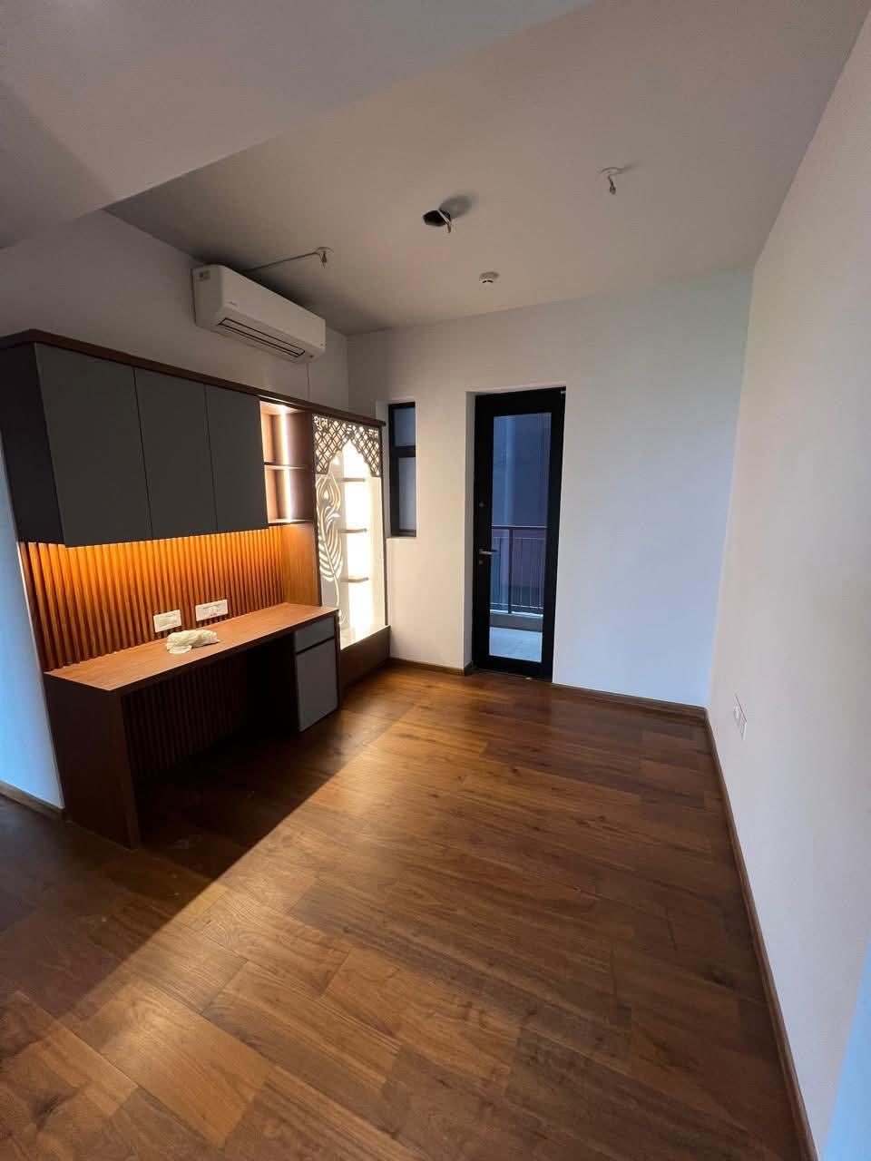 3 BHK Apartment For Rent in Krisumi Waterfall Residences