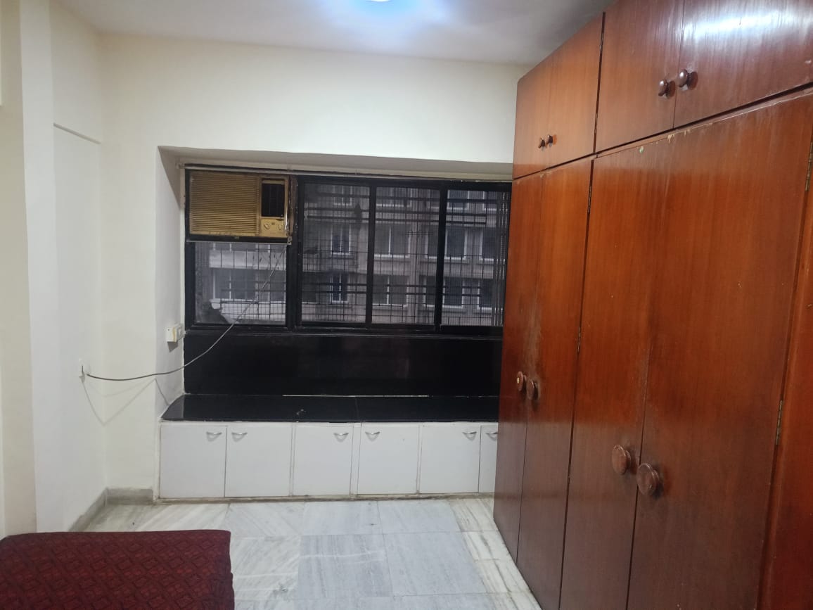 2 BHK + Extra Room Apartment For Rent in Brindavan CHS