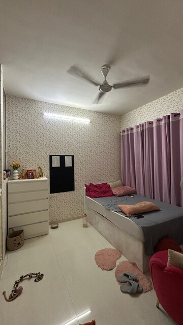 Bedroom in 1 BHK Apartment at Vijay Orovia, Hiranandani Estate – for Sale