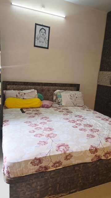 Master Bedroom in 2 BHK Apartment at Dosti Group Imperia, Manpada – for Sale