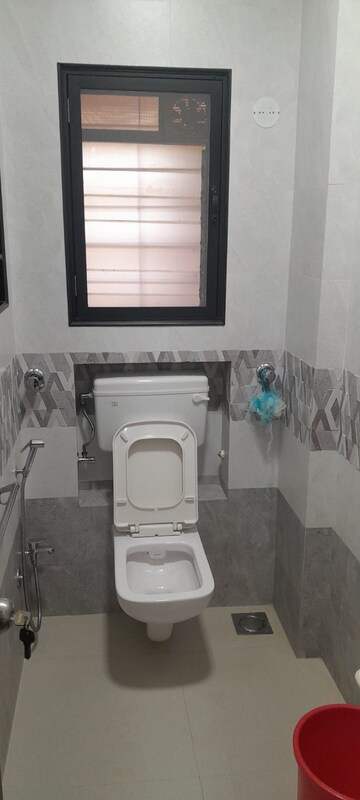 Team Area in 2 BHK Apartment at Eco Nest, Andheri East – for Sale