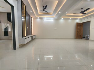 Room in 2 BHK Apartment at Cv Raman Nagar – for Rent