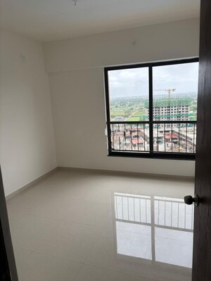 Room in 3 BHK Apartment at Shapoorji Pallonji Joyville Hadapsar Annexe, Hadapsar – for Rent