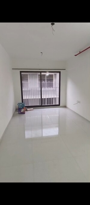 Room in 2 BHK Apartment at Pragati Icon Ghatkopar, Ghatkopar East – for Rent