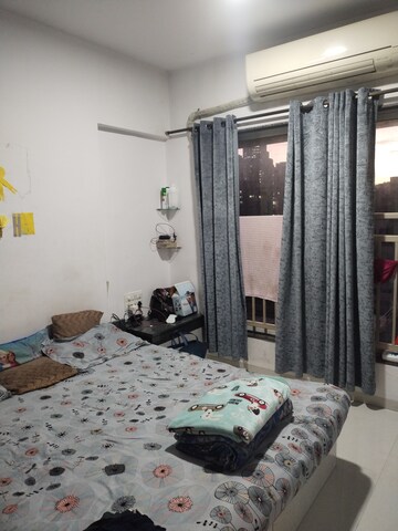 Living Room in 3 BHK Apartment at Pinnacle CHS, Mulund West – for Rent