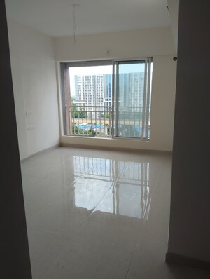 Room in 2 BHK Apartment at Drushti Sapphire, Ghatkopar East – for Rent