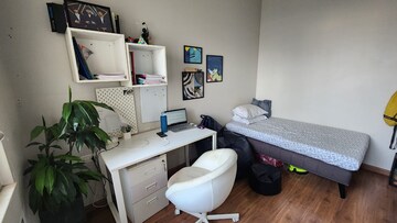 Study Room in 2 BHK Apartment at Garden Colony, Mahim – for Rent