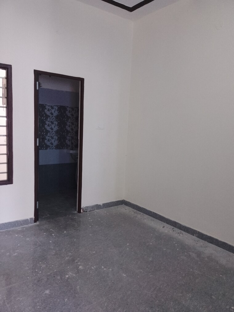 Room, ludhiana chandigarh hwy 3 Bedroom 95 Sq.Yd. Independent House In LudhianA Chandigarh Hwy Mohali 9233983
