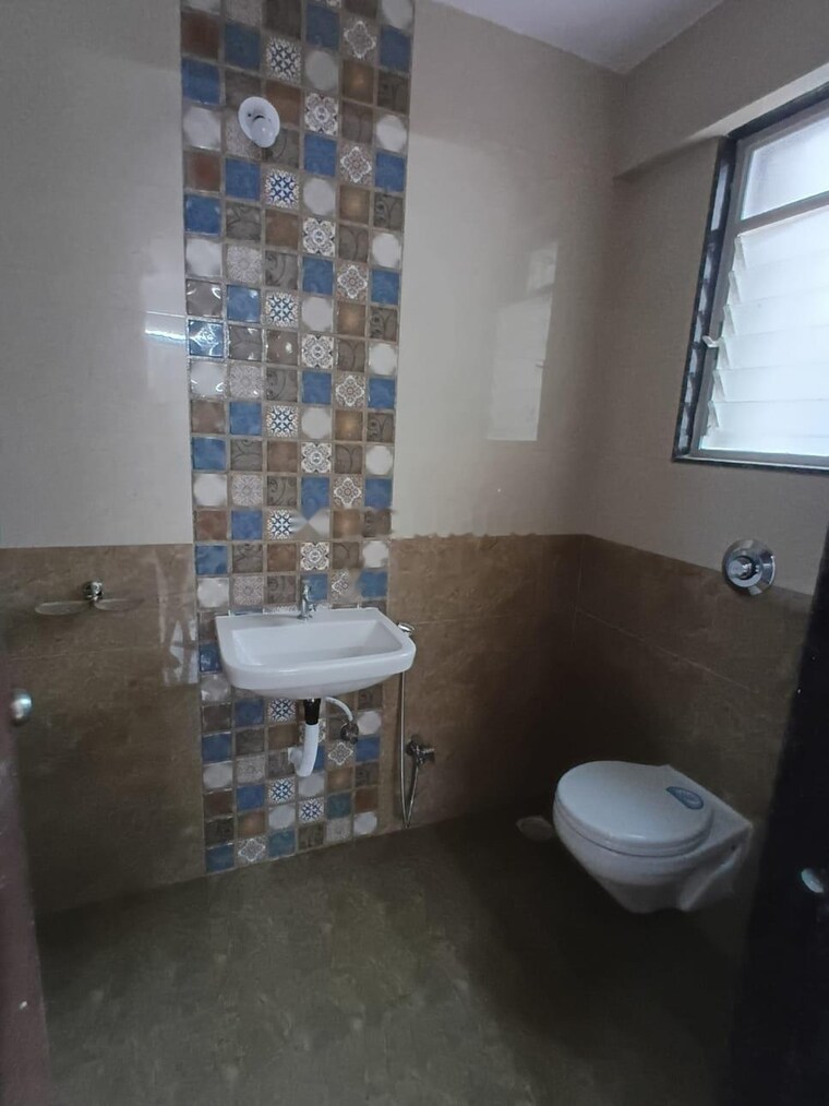 Bathroom, prasiddhi-tatavam-residency 2 Bedroom 577 Sq.Ft. Apartment In Ravet Pune 9233973