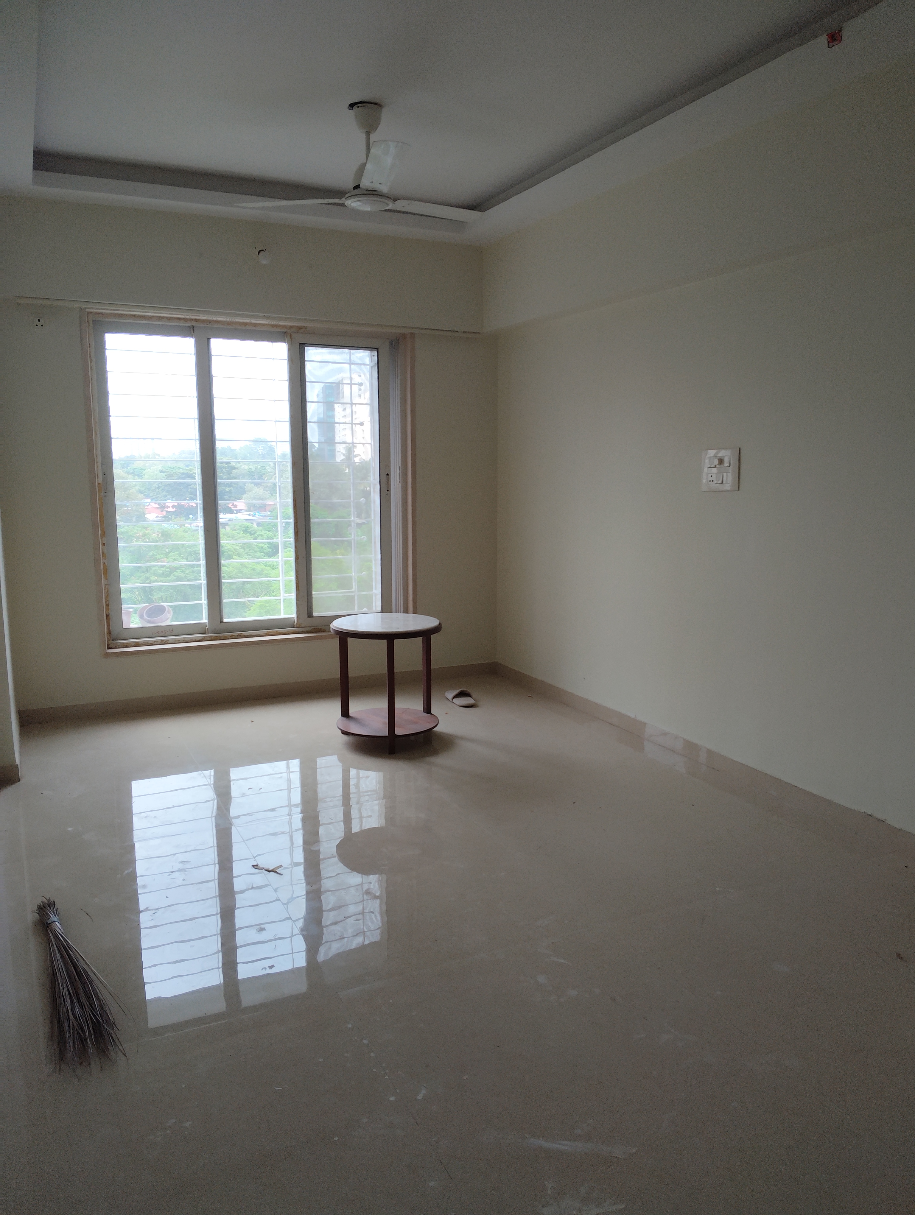 1 BHK Apartment For Rent in Kashish Park Centriod