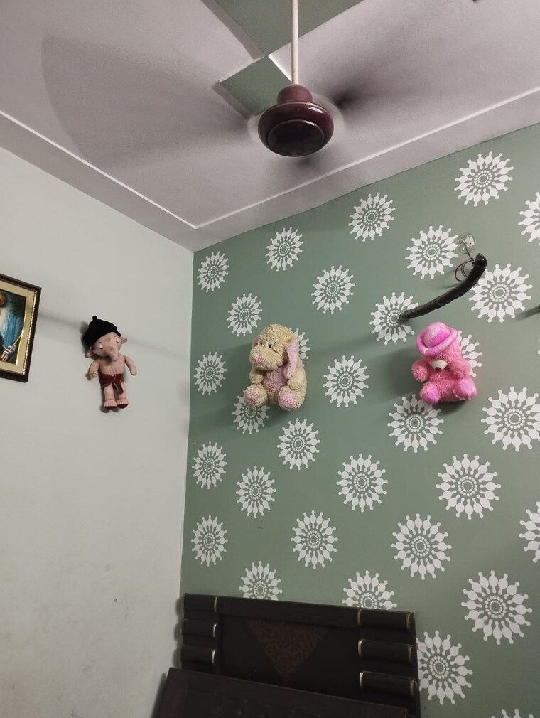 undefined, nangla gurjan 3.5 Bedroom 100 Sq.Yd. Independent House In Nangla Gurjan Faridabad 9233984