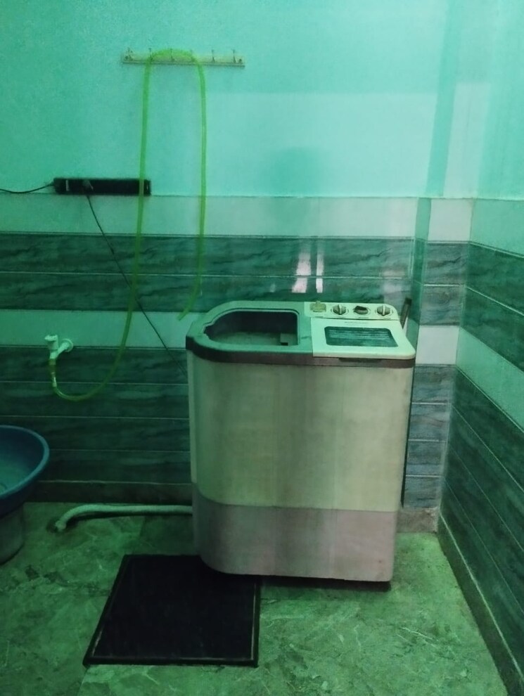 Kitchen, nangla gurjan 3.5 Bedroom 100 Sq.Yd. Independent House In Nangla Gurjan Faridabad 9233984