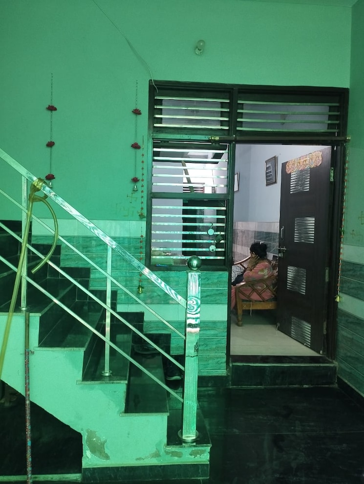 undefined, nangla gurjan 3.5 Bedroom 100 Sq.Yd. Independent House In Nangla Gurjan Faridabad 9233984