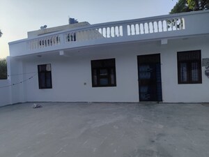 3 BHK Independent House – Exterior View View at Sector 44 - for Rent