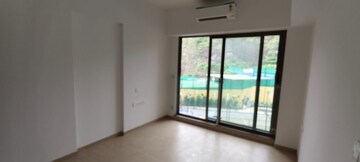 Room in 2 BHK Apartment at Kanakia Silicon Valley, Powai – for Rent