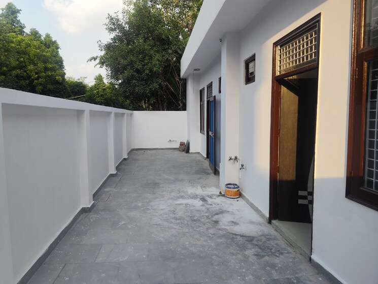 Other, sector 44 3 Bedroom 250 Sq.Yd. Independent House In Sector 44 Noida 9234011