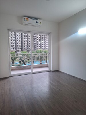 Room in 2.5 BHK Apartment at The Center Court, Sector 88a – for Sale