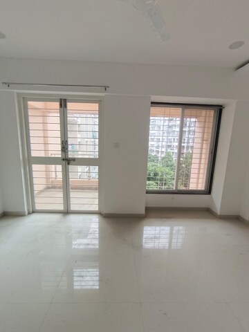 Room in 2 BHK Apartment at Urban Skyline Phase 1, Ravet – for Rent