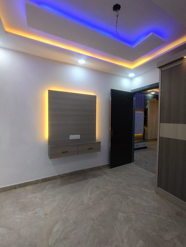 Room, neelkanth-apartment-ii 3 Bedroom 1000 Sq.Ft. Builder Floor In Burari Delhi 9234046