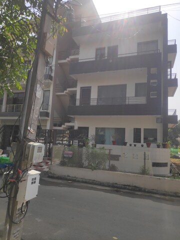 6+ BHK Independent House – Exterior View View at Sector 67 - for Sale
