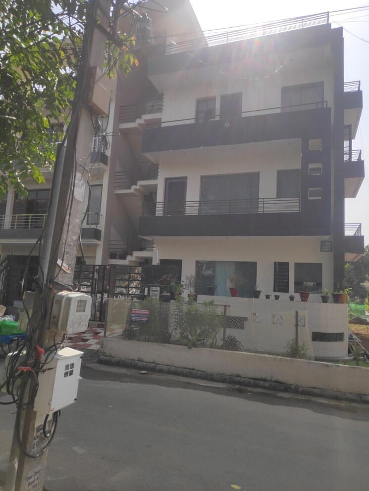 Exterior View, sector 67 6+ Bedroom 200 Sq.Yd. Independent House In Sector 67 Mohali 9234043