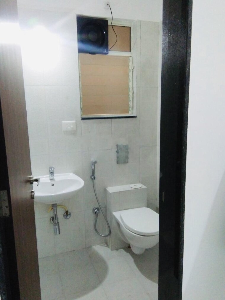 Bathroom, yashwin-hinjewadi 2.5 Bedroom 1105 Sq.Ft. Apartment In Hinjewadi Phase 2 Pune 9234029