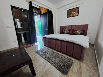 Bedroom in 2 BHK Builder Floor at Mussoorie Road – for Rent