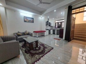 Master Bedroom in 2 BHK Builder Floor at Mussoorie Road – for Rent