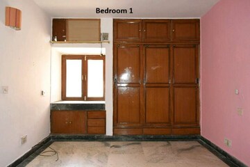 Room in 2 BHK Builder Floor at East Of Kailash – for Rent