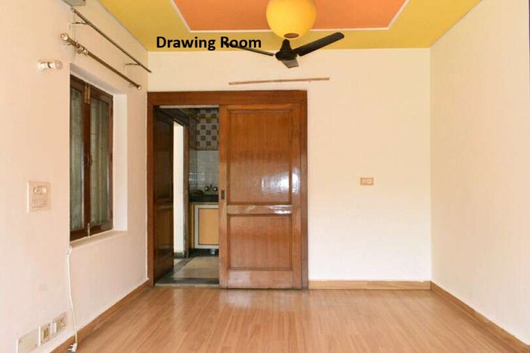 Room, east of kailash 2 Bedroom 1000 Sq.Ft. Builder Floor In East Of Kailash Delhi 9234045