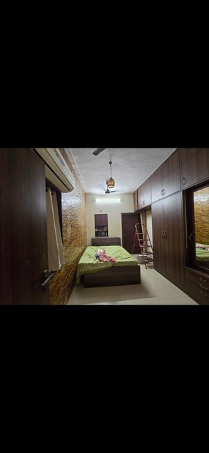Bedroom in 1.5 BHK Apartment at Hind Mansion Apartments, Mahim West – for Rent
