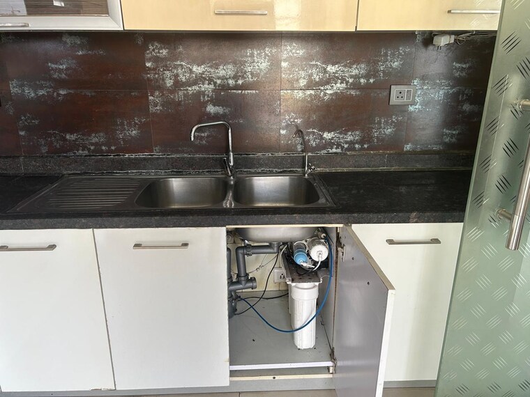 Kitchen, pioneer-park-presidia 3 Bedroom 2440 Sq.Ft. Apartment In Sector 62 Gurgaon 9234184