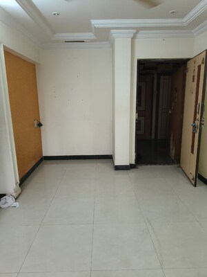 Room in 1 BHK Apartment at Kashish Tower, Lal Bahadur Shastri Road – for Rent