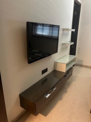 Furnished Amenities in 4 BHK Villa at Nirvana Courtyard, Sector 50 – for Sale