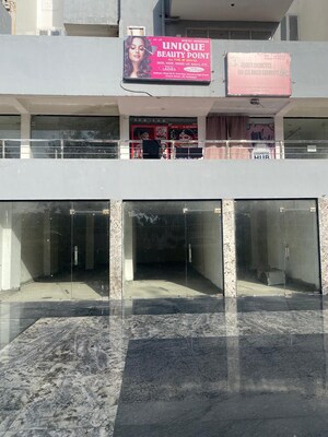 Team Area in  Shop at Sarvome Shree Homes, Sector 45 – for Sale