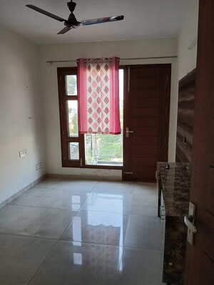 3 BHK Builder Floor For Rent in Sector 38