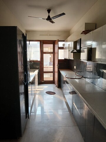 Kitchen in 3 BHK Builder Floor at Sector 38 – for Rent