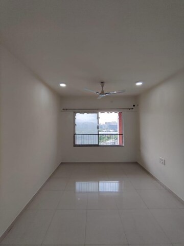 Room in 2 BHK Apartment at Godrej 24, Hinjewadi – for Rent