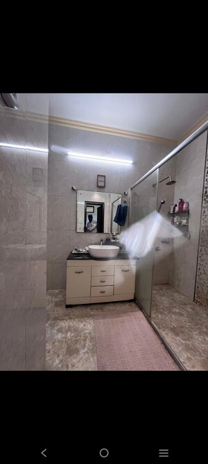 Master Bedroom in 2 BHK Builder Floor at Saket – for Rent