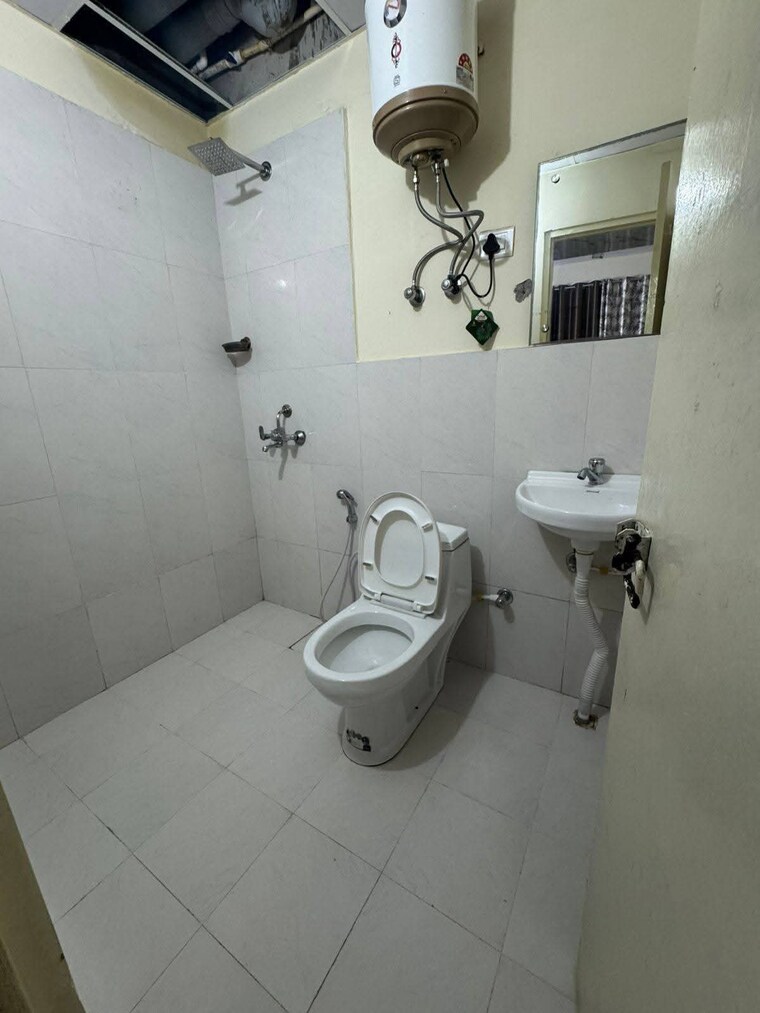 Bathroom, ip extension 3 Bedroom 1600 Sq.Ft. Apartment In Ip Extension Delhi 9234329